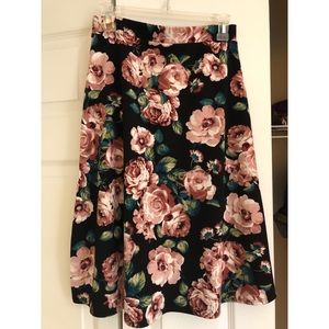 Floral Midi Skirt!!